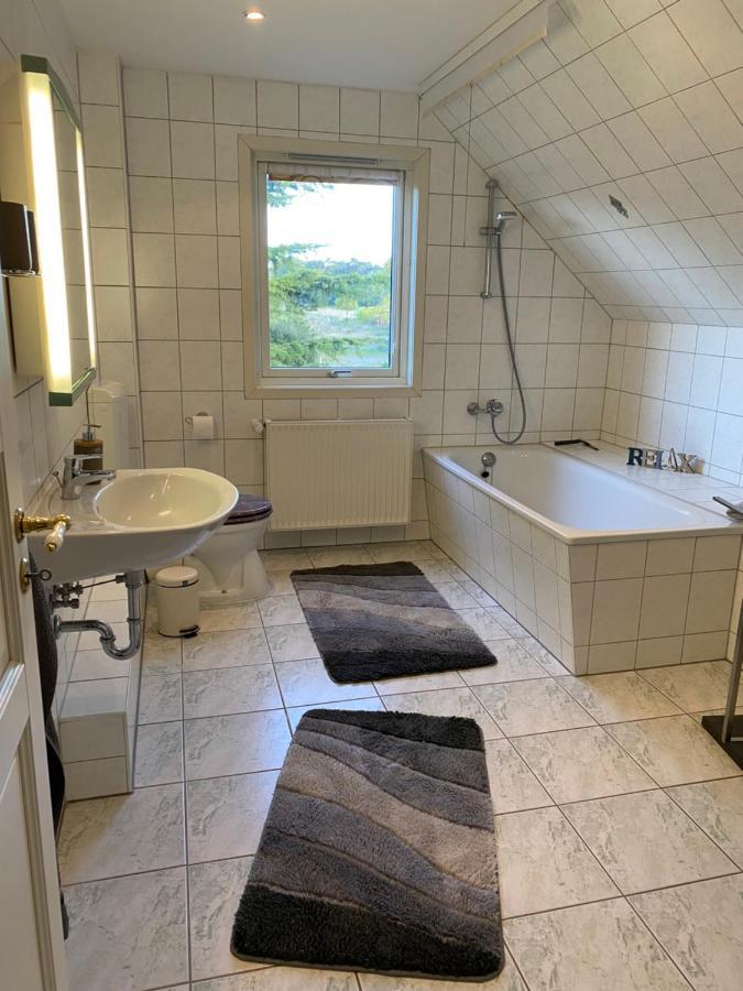 Freistehendes Einfamilienhaus Mit Boddenblick Naehe Ostsee Fuhlendorf  Dış mekan fotoğraf