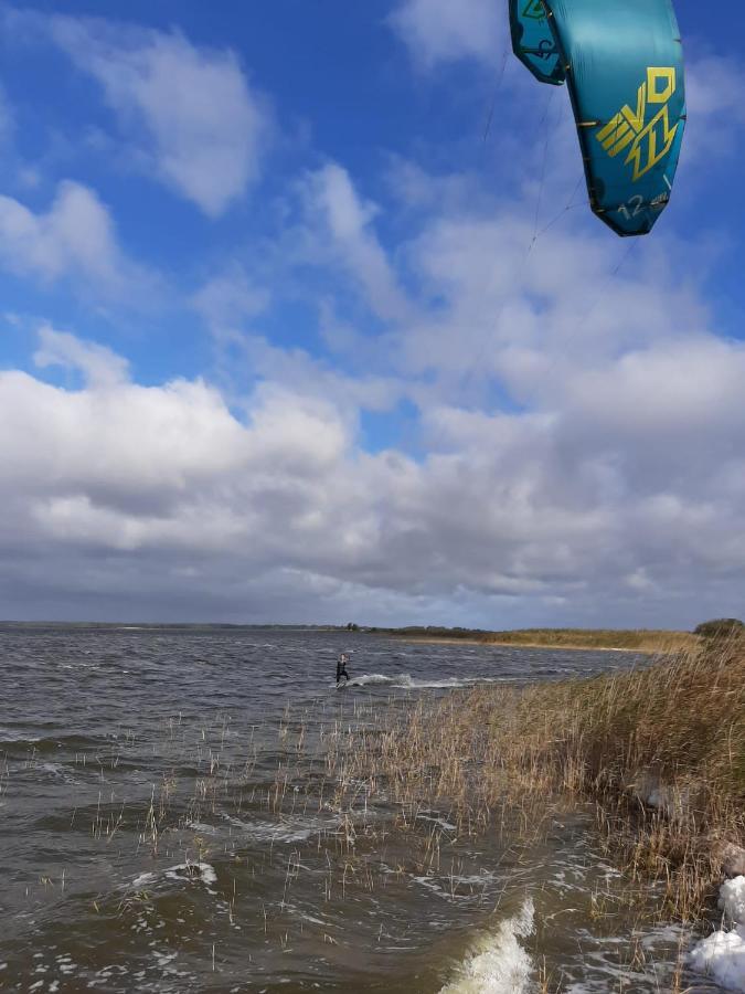 Freistehendes Einfamilienhaus Mit Boddenblick Naehe Ostsee Fuhlendorf  Dış mekan fotoğraf
